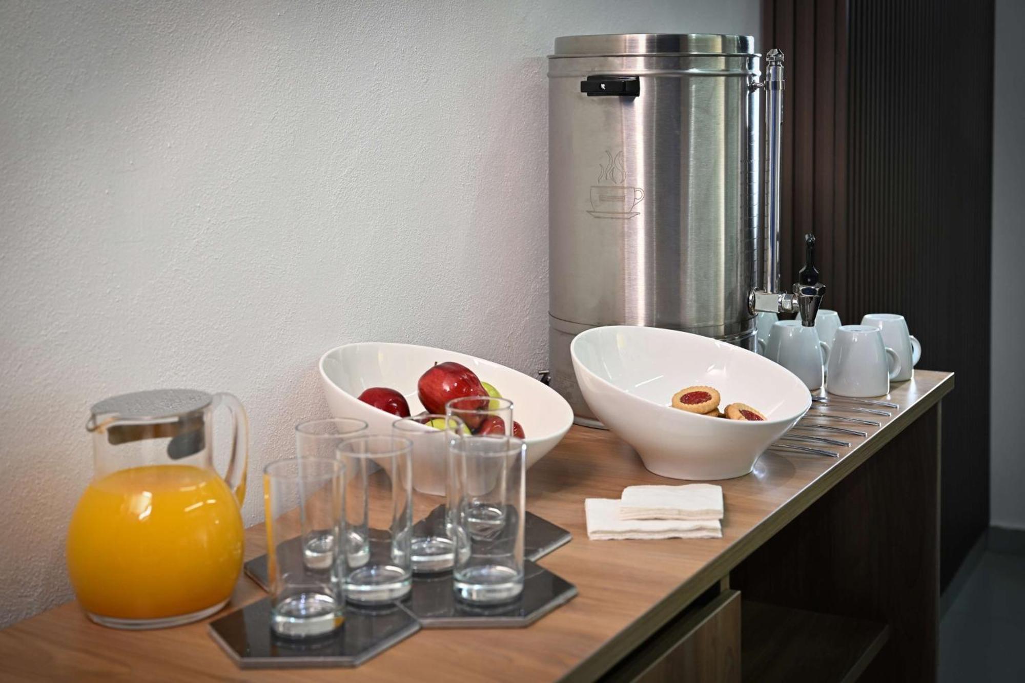 Vista Express Guadalajara Expo Surestay Collection By BW Zapopan Eksteriør bilde